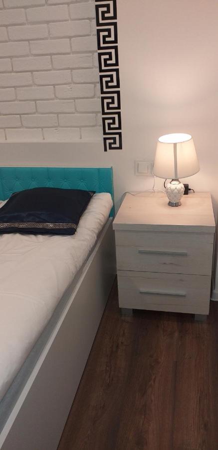 Apartamenty Centrum Mala Dwojeczka Blekitna Panoramiczna Balkonem Promenada Kielce Eksteriør bilde