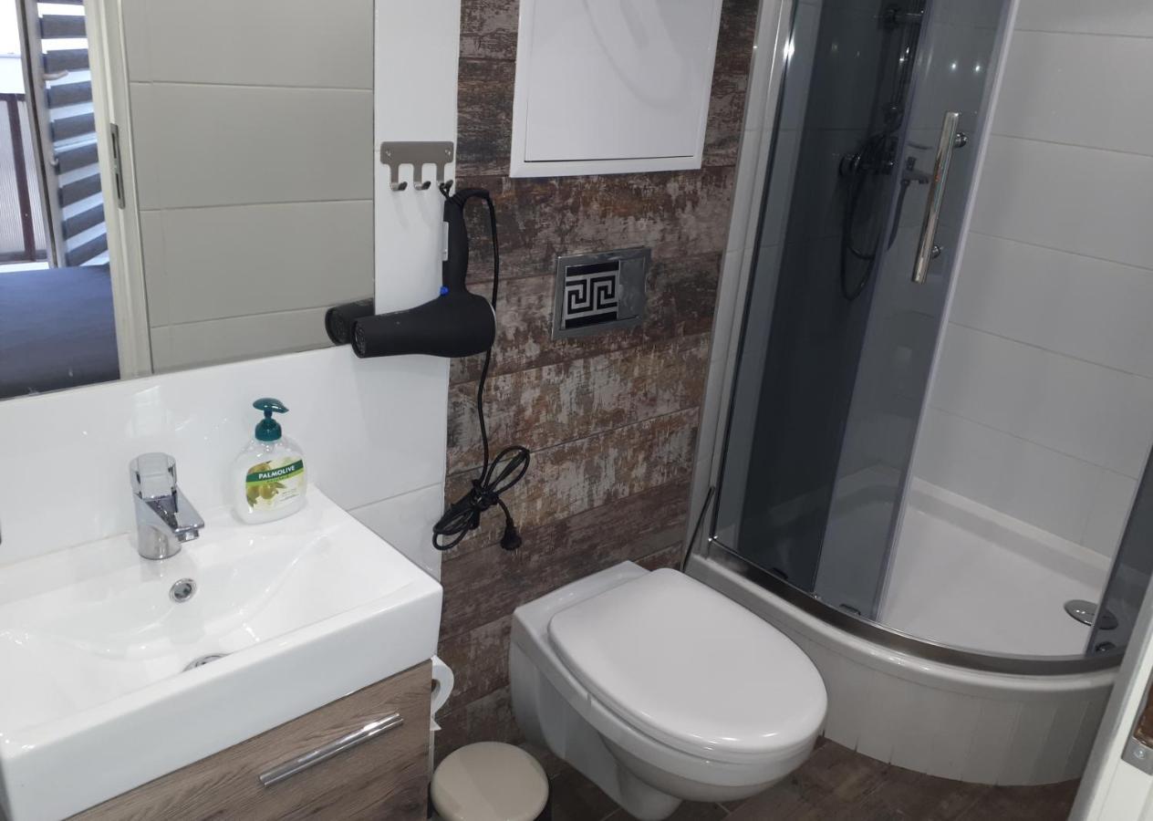 Apartamenty Centrum Mala Dwojeczka Blekitna Panoramiczna Balkonem Promenada Kielce Eksteriør bilde