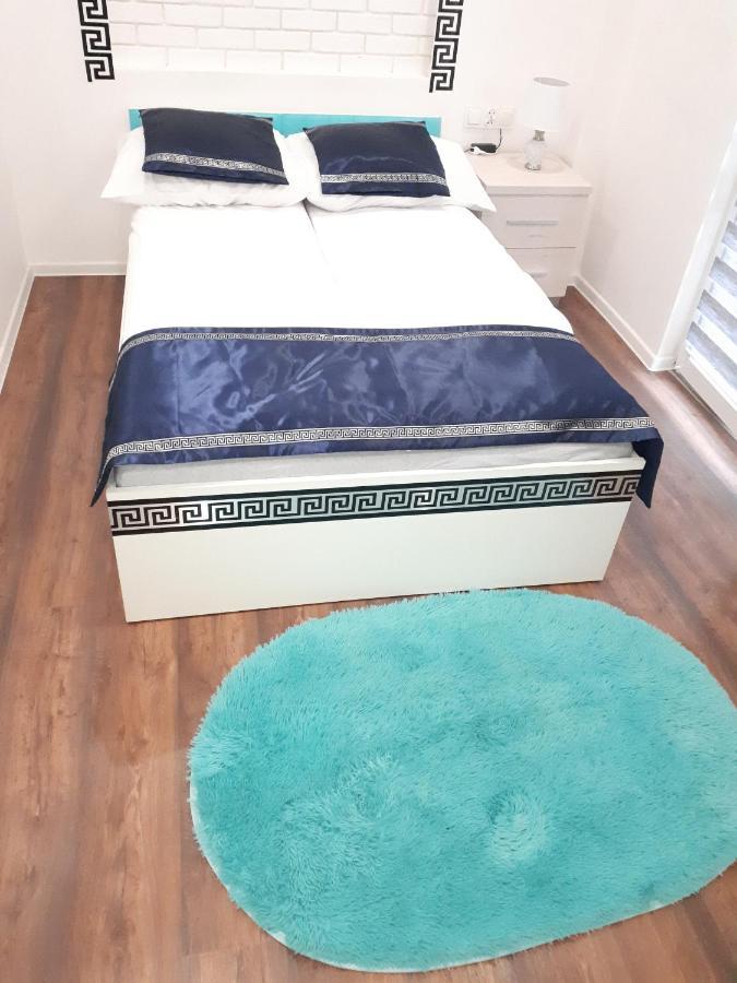 Apartamenty Centrum Mala Dwojeczka Blekitna Panoramiczna Balkonem Promenada Kielce Eksteriør bilde
